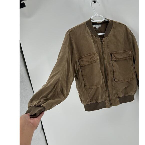Young Fabulous & Broke Utility Bomber cropped Jacket Khaki size Small - Picture 4 of 5
